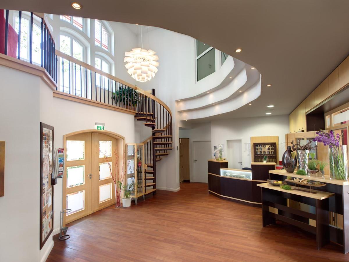 Germania Hotel Am Schlosspark Meyenburg  ภายนอก รูปภาพ